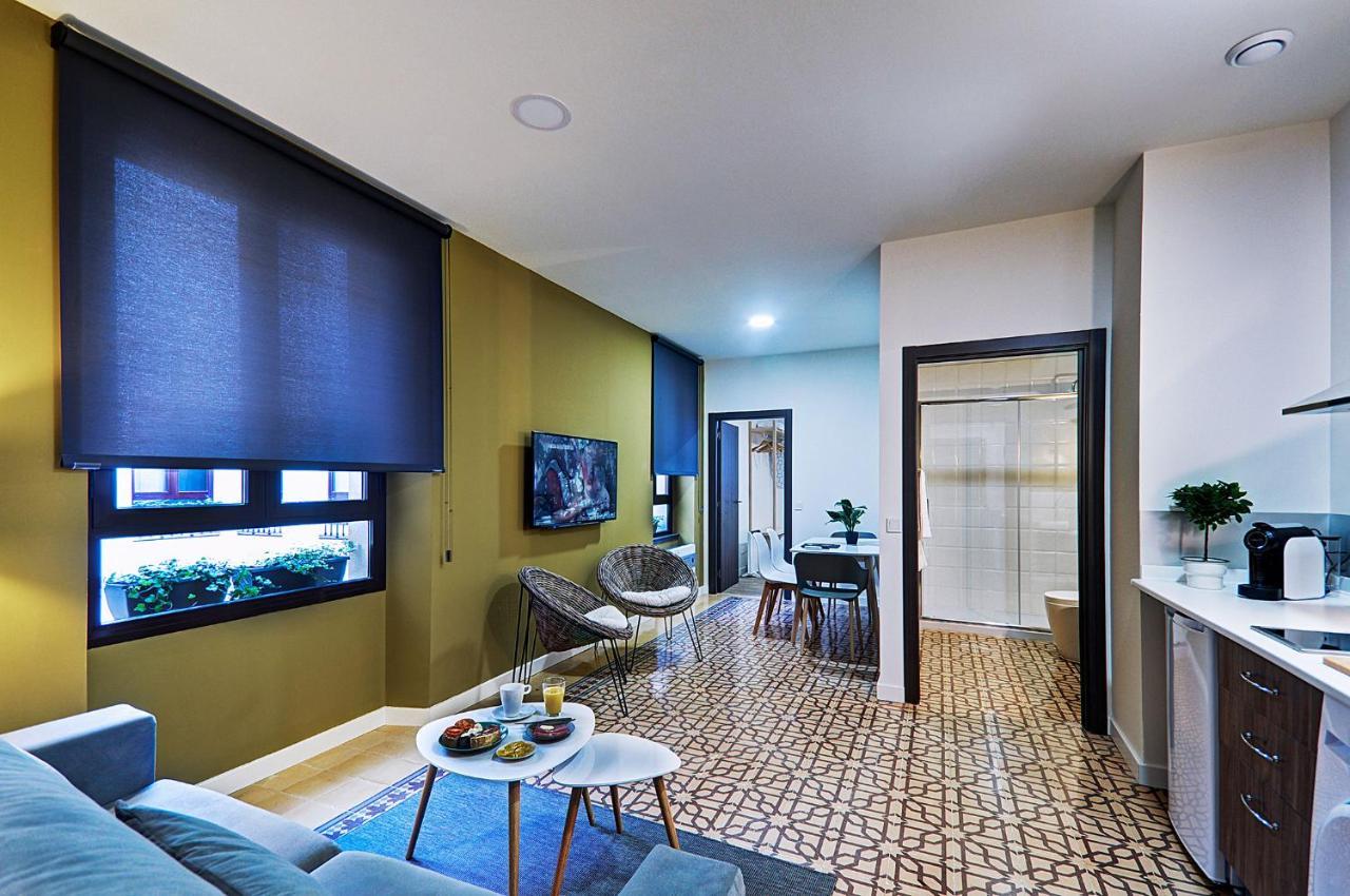 Apartamentos Al-Qazeres Luxury La Concepcion Cáceres Exterior photo